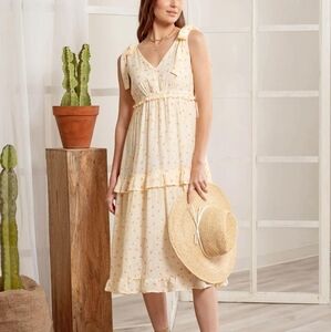 by the River Tiered Floral Midi Dress Women’s Size M